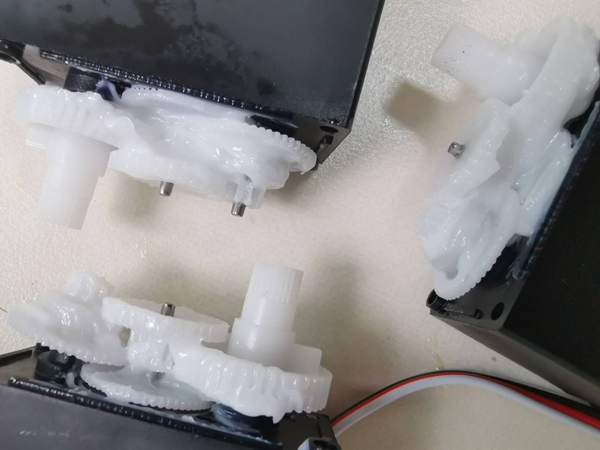 齒輪潤滑脂在齒輪部件上起到哪些作用？