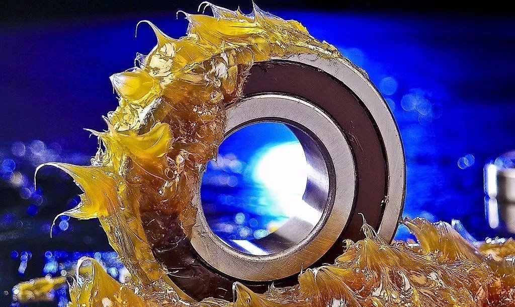 如何防止軸承潤(rùn)滑脂添加過量呢？